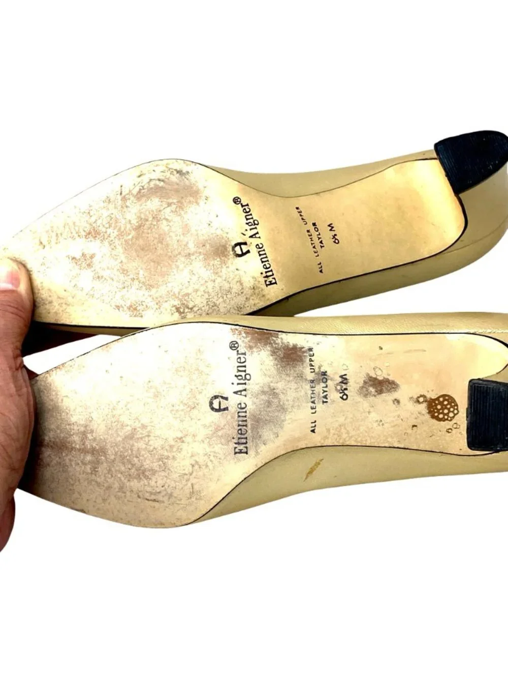 Etienne Aigner these sophisticated